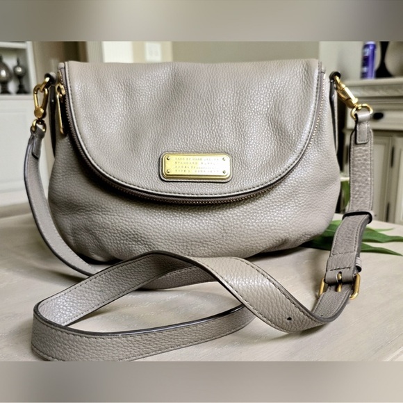 Marc By Marc Jacobs Handbags - Marc By Marc Jacobs Q Natasha Crossbody Gray